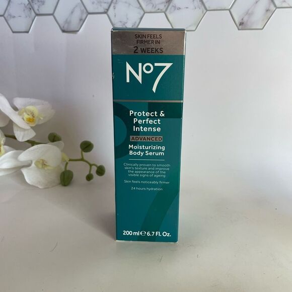 No7 Protect & Perfect Intense Body Serum - Picture 1 of 2